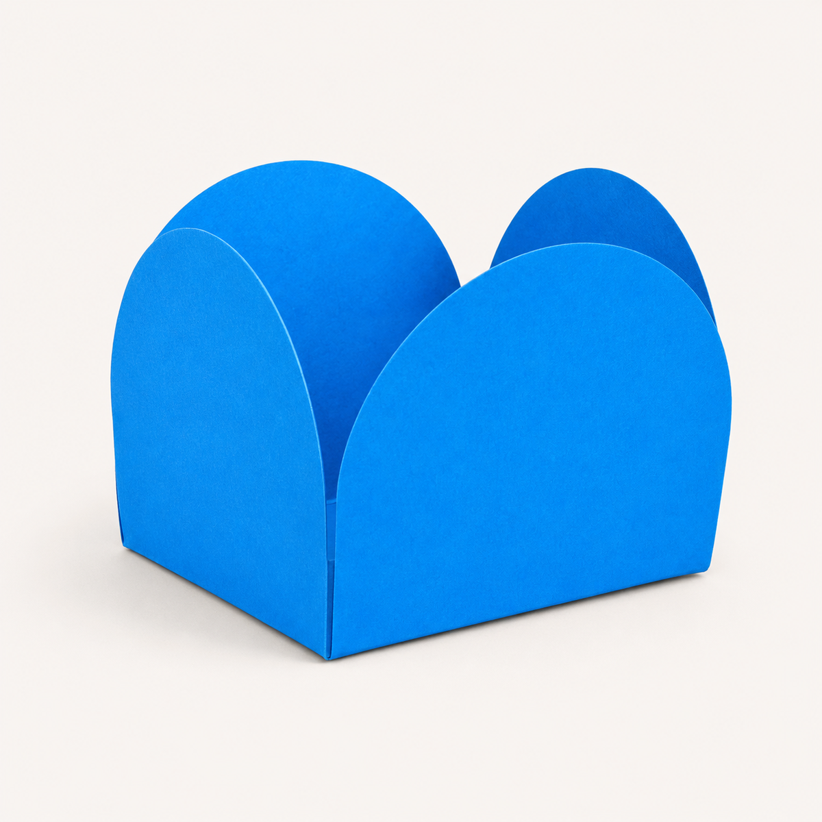 [color:blue] Blue four-petal paper sweet cup with truffle